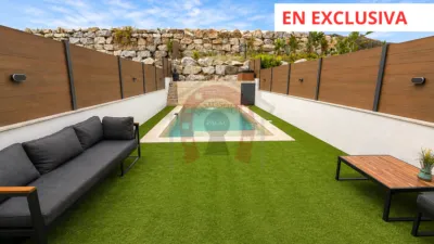 Semi-detached chalet in Palau-Solità i Plegamans photo 2