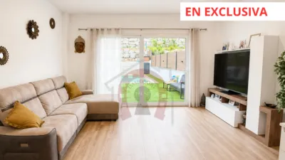 Semi-detached chalet in Palau-Solità i Plegamans photo 3