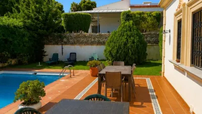 Detached House on Paseo de los Castaños photo 3