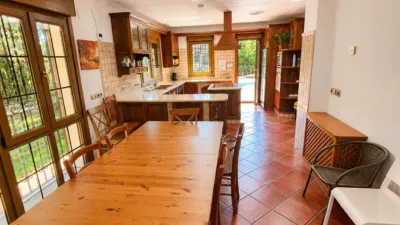 Detached House on Paseo de los Castaños photo 9