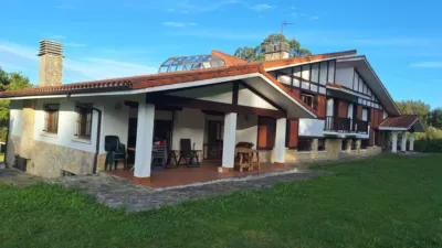 Semi-detached chalet in Barrio de Mendiondo photo 3
