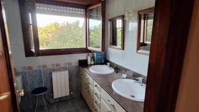 Semi-detached chalet in Barrio de Mendiondo photo 12