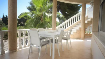 Chalet on Carrer de Pío Baroja photo 32