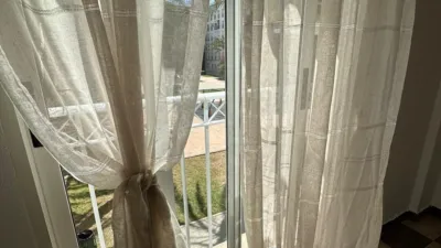 Casa adosada en alquiler en Carrer de Hilarión Eslava, cerca de Carrer Conrado del Campo, Sector V-El Canal (Distrito Núcleo Urbano. Elx - Elche) de 950 €<span>/mes</span>