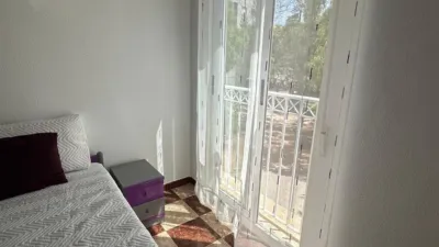 Casa adosada en alquiler en Carrer de Hilarión Eslava, cerca de Carrer Conrado del Campo, Sector V-El Canal (Distrito Núcleo Urbano. Elx - Elche) de 950 €<span>/mes</span>
