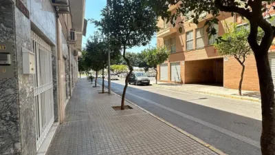 Casa adosada en alquiler en Carrer de Hilarión Eslava, cerca de Carrer Conrado del Campo, Sector V-El Canal (Distrito Núcleo Urbano. Elx - Elche) de 950 €<span>/mes</span>