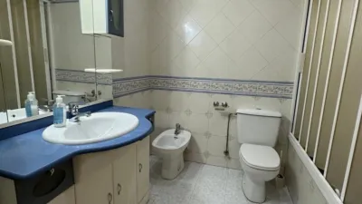 Casa adosada en alquiler en Carrer de Hilarión Eslava, cerca de Carrer Conrado del Campo, Sector V-El Canal (Distrito Núcleo Urbano. Elx - Elche) de 950 €<span>/mes</span>