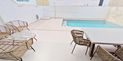 Semi-detached chalet on Calle de Begoña photo 3
