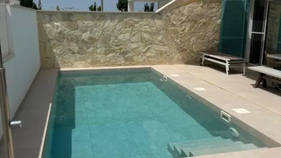 Semi-detached chalet on Calle de Begoña photo 5