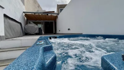 Casa en venta en Avenida del Tres de Mayo, 19, Los Realejos de 413.000 €