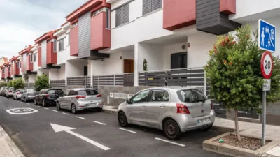 Semi-detached chalet on Calle Morera photo 38