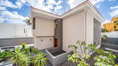 Chalet on Pintor Ribera Street photo 57