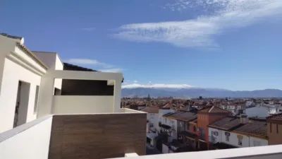 Ático en alquiler en Avenida de la Vega, cerca de Calle de Camilo José Cela, Belicena (Vegas del Genil) de 700 €<span>/mes</span>