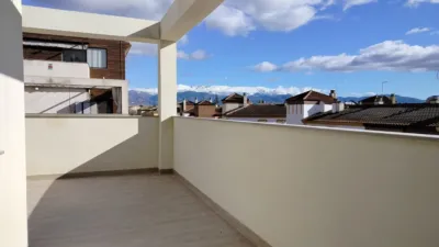 Ático en alquiler en Avenida de la Vega, cerca de Calle de Camilo José Cela, Belicena (Vegas del Genil) de 700 €<span>/mes</span>
