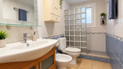 Apartment on Carrer de Balmes photo 13