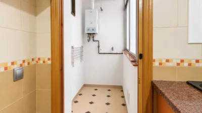 Apartment on Carrer de Balmes photo 11