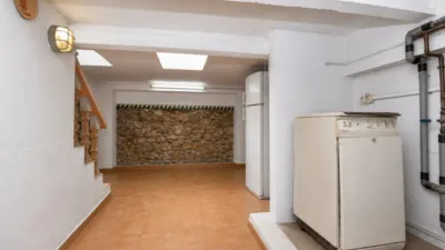 House on Carrer de l'Hospital photo 8