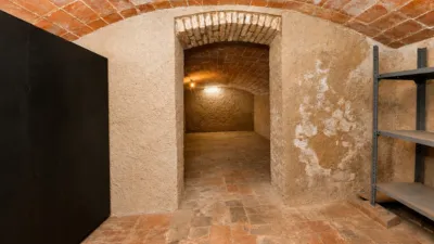 House on Carrer de l'Hospital photo 9