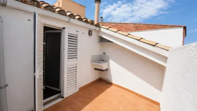 House on Carrer de l'Hospital photo 21