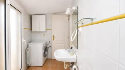 House on Carrer de l'Hospital photo 23