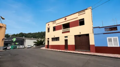 Single-family home on Calle del Durazno photo 2