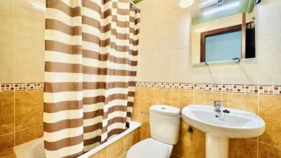 Apartment on Avenida San Miguel de Chimisay photo 18
