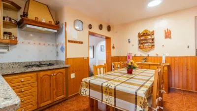 Townhouse in Álvaro Fariña photo 28