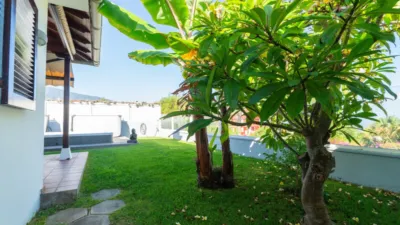 Detached house on Calle Trevina photo 46