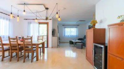 Detached house on Calle Trevina photo 12
