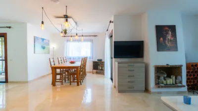 Detached house on Calle Trevina photo 8