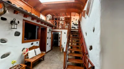 House on Calle Real, 20 photo 58
