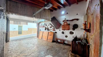 House on Calle Real, 20 photo 81