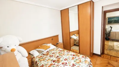 Apartment on Calle de Vargas photo 13