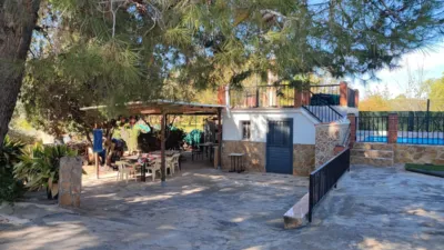 Rustic chalet in Urbanizaciones Cumbres de Calicanto-Manyes-Barbeta photo 7
