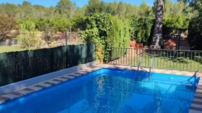Rustic chalet in Urbanizaciones Cumbres de Calicanto-Manyes-Barbeta photo 40