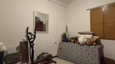 Casa en venta en Calle de las Águilas, Fuentes de Andalucía de 60.000 €