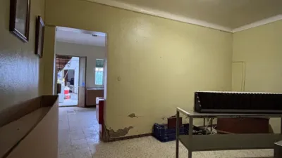 Casa en venta en Calle de las Águilas, Fuentes de Andalucía de 60.000 €
