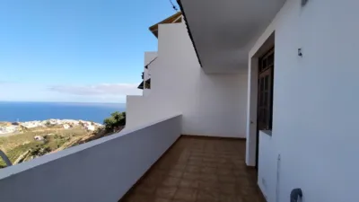 Flat on Calle Siete Fuentes photo 12