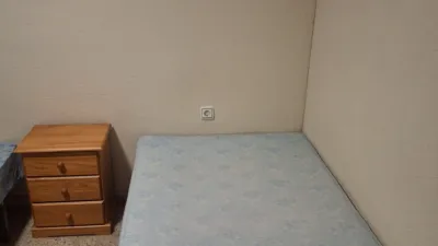 Piso en alquiler en Calle Machaquito, Ciudad Jardín-Zoco (Córdoba Capital) de 600 €<span>/mes</span>