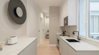 Piso en alquiler en Carrera San Jerónimo - Imagen 3