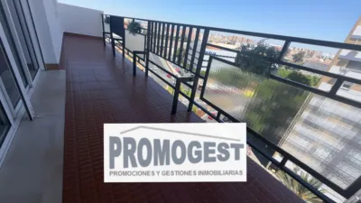 Apartment on Avenida de Kansas City, 1 photo 13