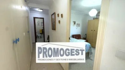 Apartment on Avenida de Kansas City, 1 photo 7