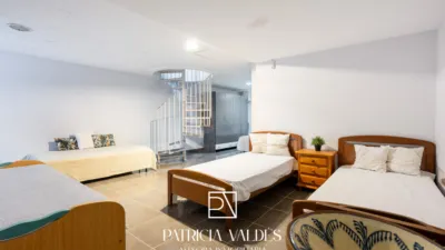Apartment on Calle de la Princesa Sofía photo 16