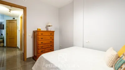 Apartment on Calle de la Princesa Sofía photo 10