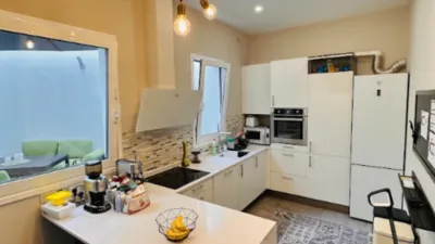 Casa en venta en Avenida Veinticinco de Julio, cerca de Calle del Amor, Salamanca-Uruguay-Las Mimosas (Distrito Centro-Ifara. Santa Cruz de Tenerife Capital) de 1.200.000 €