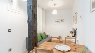 Piso en alquiler en Calle de la Concepción Jerónima, 18, Sol (Distrito Centro. Madrid Capital) de 1.400 €<span>/mes</span>