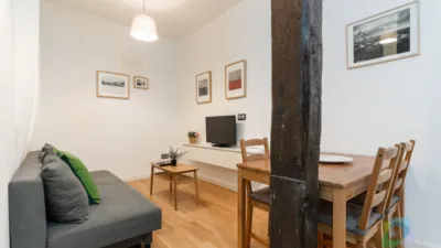 Piso en alquiler en Calle de la Concepción Jerónima, 18, Sol (Distrito Centro. Madrid Capital) de 1.400 €<span>/mes</span>