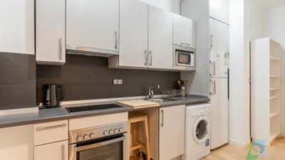 Piso en alquiler en Calle de la Concepción Jerónima, 18, Sol (Distrito Centro. Madrid Capital) de 1.400 €<span>/mes</span>