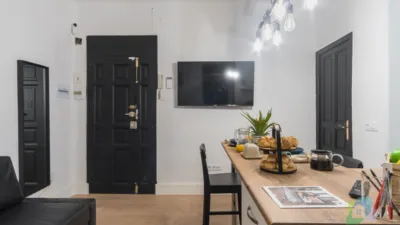 Piso en alquiler en Calle de Tortosa - Imagen 2