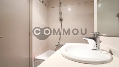 Apartment on Carrer de Manlleu photo 13